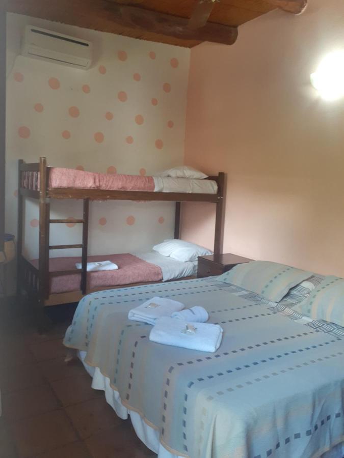 Hostal Candelaria Cafayate Exterior photo